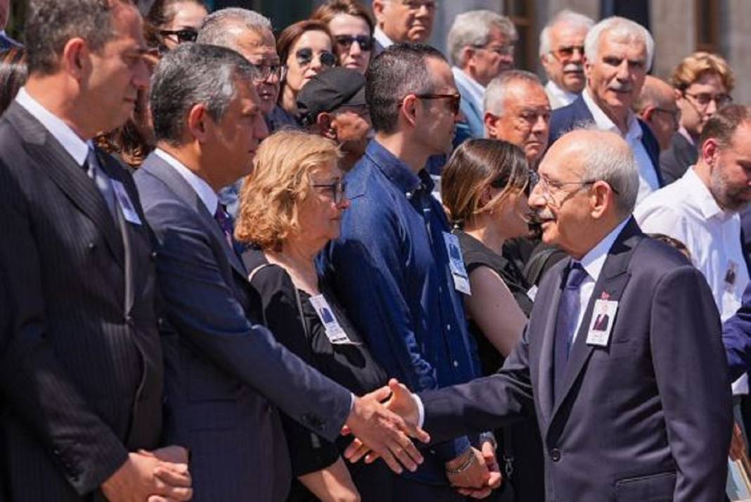 Son dakika! Özel ve Kılıçdaroğlu tokalaştı 3